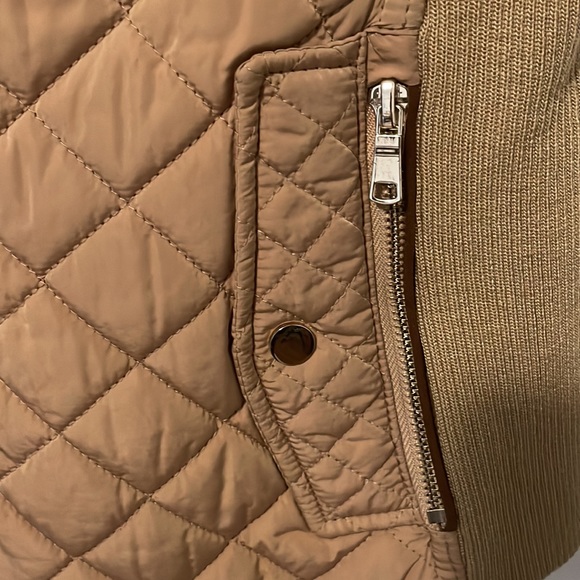 Zara Vest - Picture 4 of 6